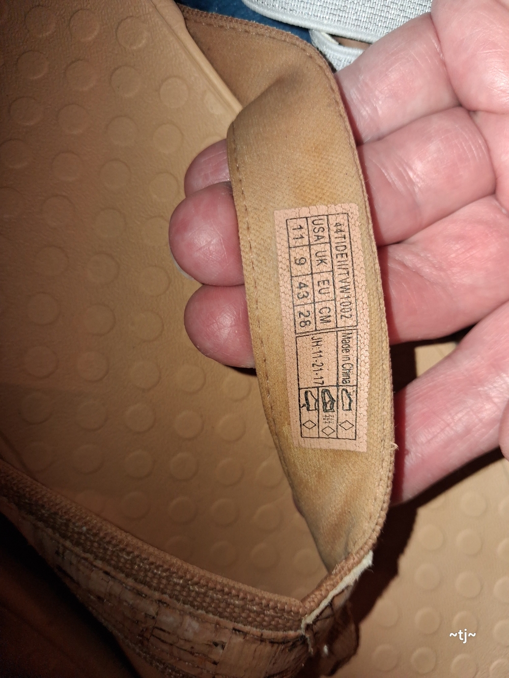 Vionic Sandals-Flip-Flops - Picture 3 of 4